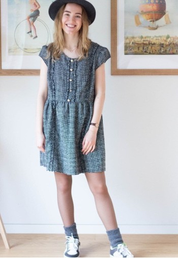 Black and white woven short sleeve dress